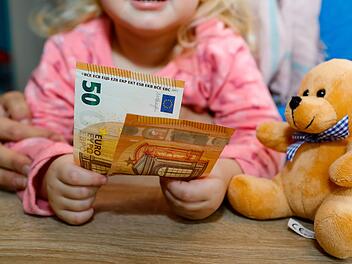 Brauchen Kinder Taschengeld? Und wieviel Geld ist ok?