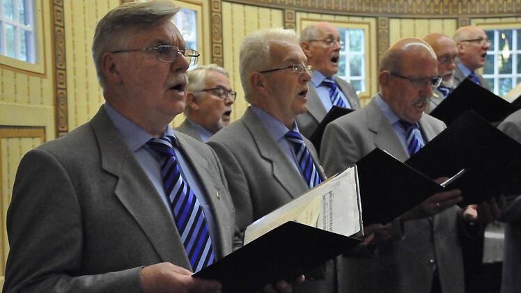 Anspruchsvolle Chorliteratur sind ein Markenzeichen des Männerchores des Garitzer Gesangvereines.Foto: Peter Klopf