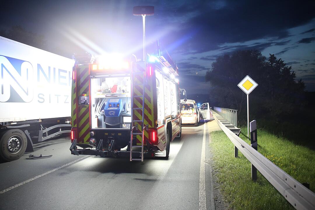 Drei Verletzte nach Unfall im Landkreis Hof