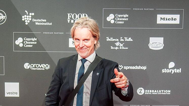 Jan &Aring;ge Fj&oslash;rtoft ist seit fast 25 Jahren als Manager, Firmeninhaber und Experte unterwegs. Leider taucht er nur noch sehr unregelm&auml;&szlig;ig im deutschen Fernsehen auf.