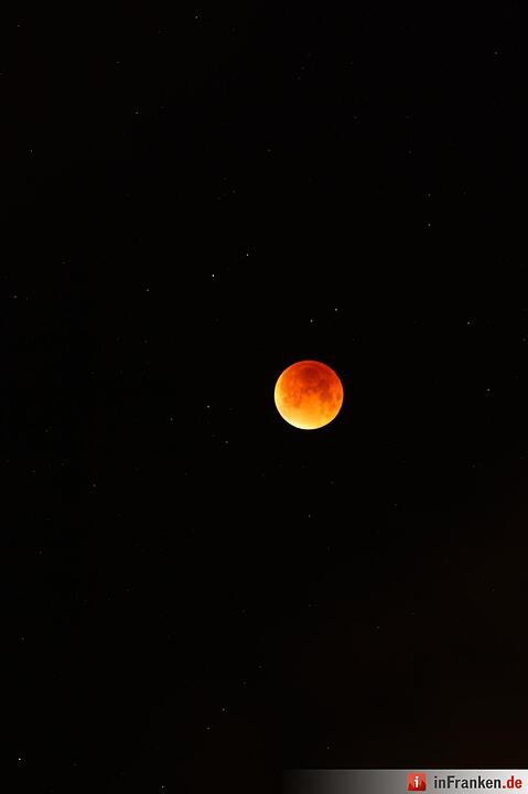 Leserfotos: Blutmond über Franken