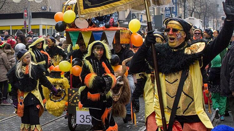 Nürnberg: Faschingszug führt zu Sperrungen - Welche Straßen wann betroffen sind