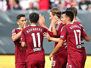 1. FC Nürnberg: Zweitligaauftakt gegen den Karlsruher SC
