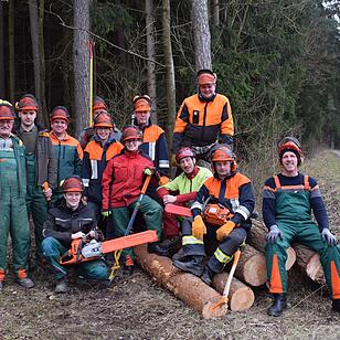 Kettensägenlehrgang bei Feuerwehr Steinbach