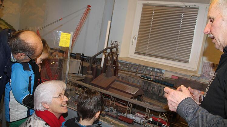 Das Ruhrgebiet in Miniatur mit Hochofen und Stahlwerk begeistert kleine wie große Besucher. Foto: Gerda Völk