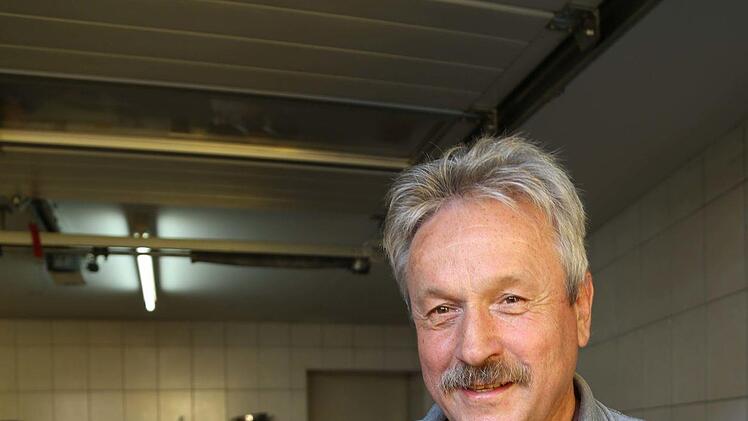 Hans Heilmann servierte Schäuferla. Foto: Franz Galster