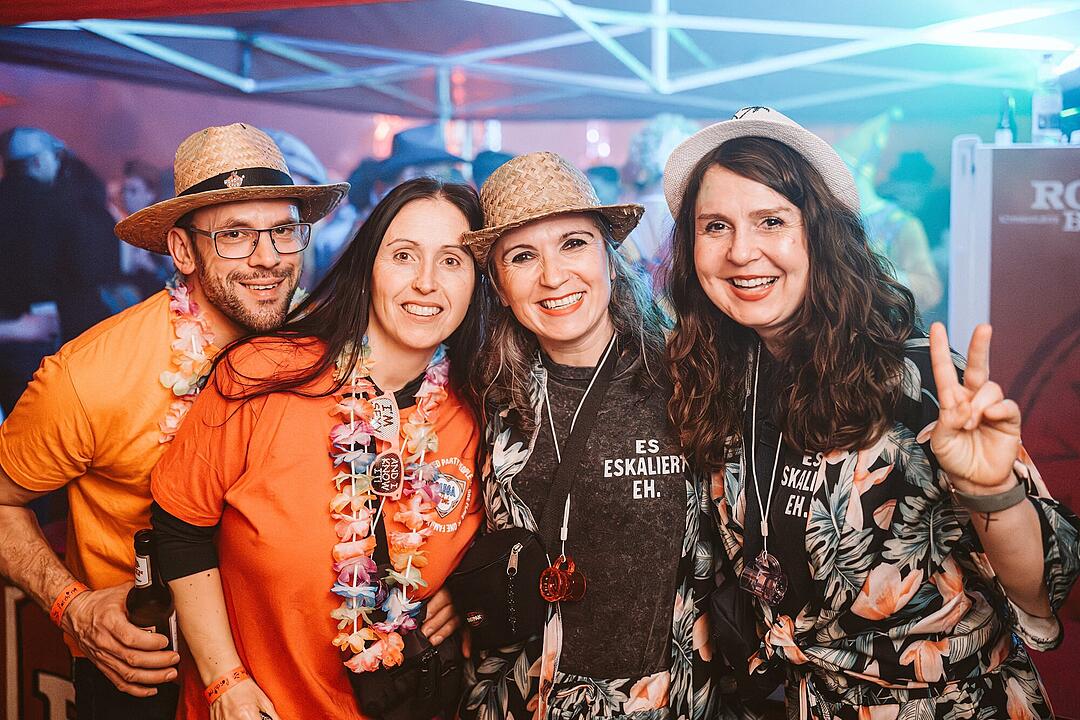 DJ Franky und DJ Matze lie&szlig;en die Halle beben!