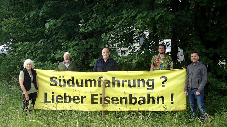 Die Fraktion von Bündnis90/Die Grünen will die Südumfahrung stoppen und lieber Eisenbahn fahren. Foto: privat