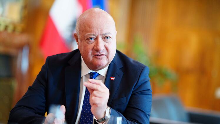 Österreich - Bundeskanzler Christian Stocker