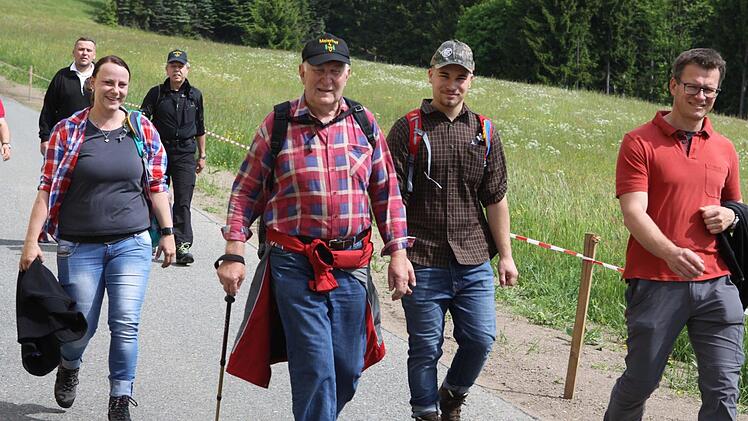 Eintreffen bei der Frühjahrssternwanderung