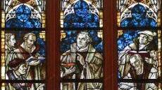 Das Lutherfenster in der Stadtkirche Friedberg. Foto: djd/AK Tourismus FrankfurtRheinMain/Wetterau-Museum/J.Kögler