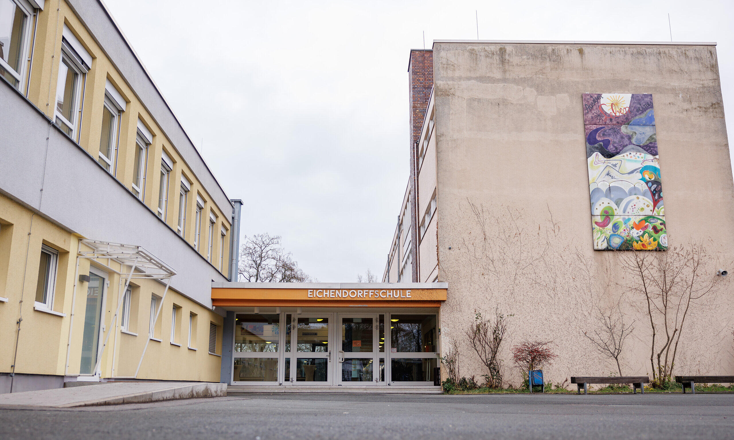 Erlangen: Kultusministerin besucht beste Schule Deutschlands 2023 ...