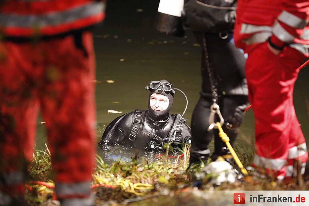 Pkw rollt bei Theres in Main: 23-Jährige stirbt
