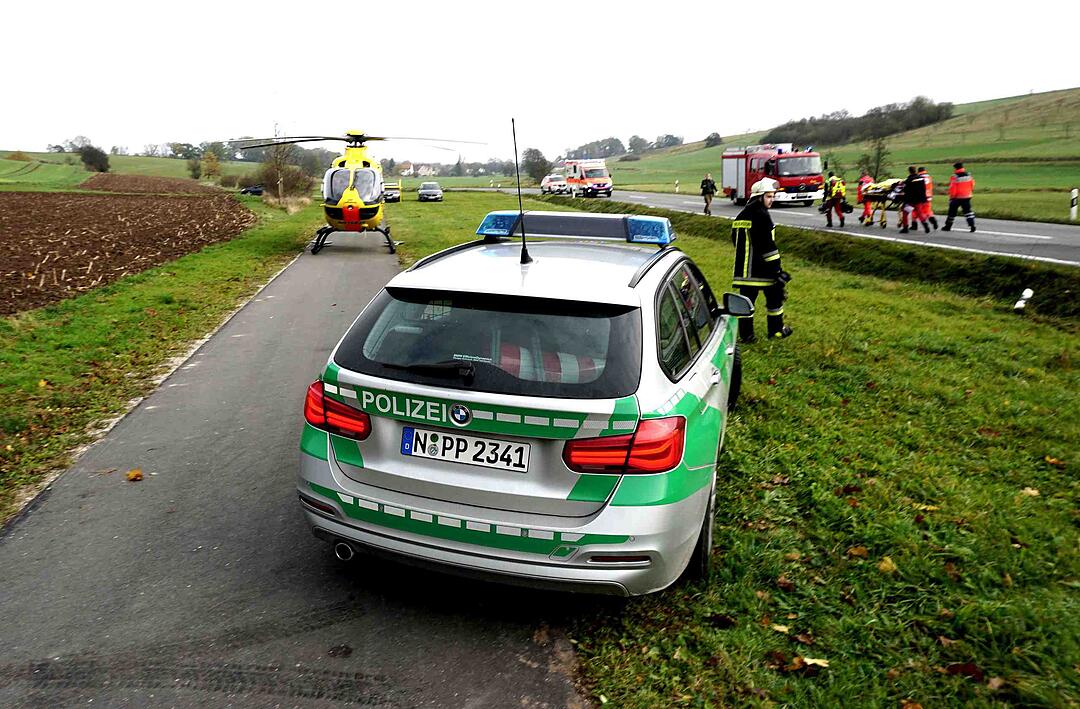Unfall bei Neundorf - Corvette kommt von Straße ab