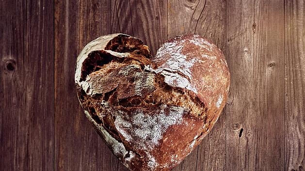 F&uuml;r das 3-Zutaten-Brot von Jamie Oliver ben&ouml;tigen Sie neben Wasser lediglich Mehl, Hefe und Salz. Foto: 11165576/pixabay.com.