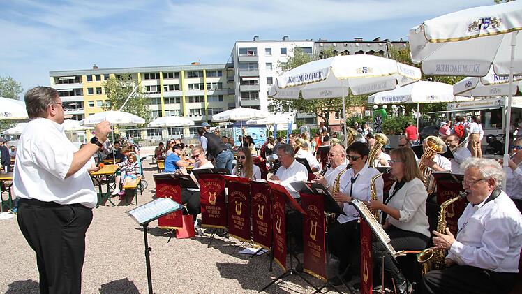 Der  Musikverein Weiher-Mangersreuth sorgte für einen Musikgenuss.
