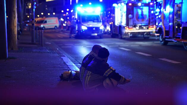Fr&auml;nkische Feuerwehren gedenken neunj&auml;hrigem Andr&eacute; - "wollte sch&ouml;nen Tag verbringen"