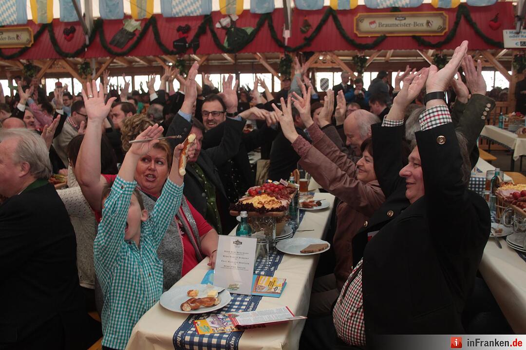 Frühlingsfest in Nürnberg eröffnet