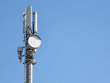 Sendemast für den Mobilfunk - noch ist die Technik im Landkreis Haßberge nicht flächendeckend.  Foto: Archiv