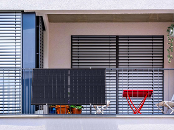 FAQ Balkonkraftwerk: Das musst du wissen - Kosten, Ertr&auml;ge, Gesetze und vieles mehr