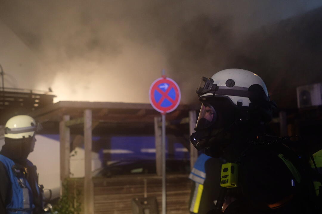Nürnberger Gaststätte geht in Flammen auf: Anwohner evakuiert