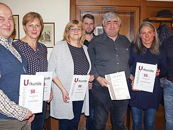Ehrungen beim TV (von links): Thomas Habelitz, Anita Zimmerlein, Sabine Vierneusel, 2. Vorsitzender Jan Vierneusel, Jürgen Pausch, Heike Schwämmlein und Vorsitzender Frank Reisenweber Foto: Heike Schülein