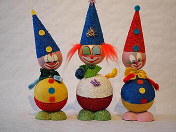 Die Geschenkartikel stammen aus dem Musterzimmer des Neustadter Bossierers Franz Hutschgau.
