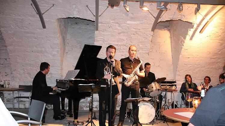 "Echoes of Swing" gastierte zum Start ihrer Jubiläumstournee in der Oberen Saline. Foto: Ralf Ruppert