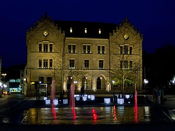 Auf dem Albertsplatz in Coburg dürfen drei weihnachtliche Verkaufsbuden stehen.Foto: Jochen Berger