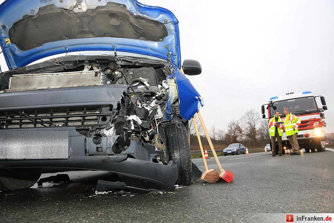 Unfall auf A3 bei Erlangen-West