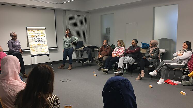 Bamberg: Stadt bildet Sprachmittler*innen aus - um immigrierten Eltern zu helfen