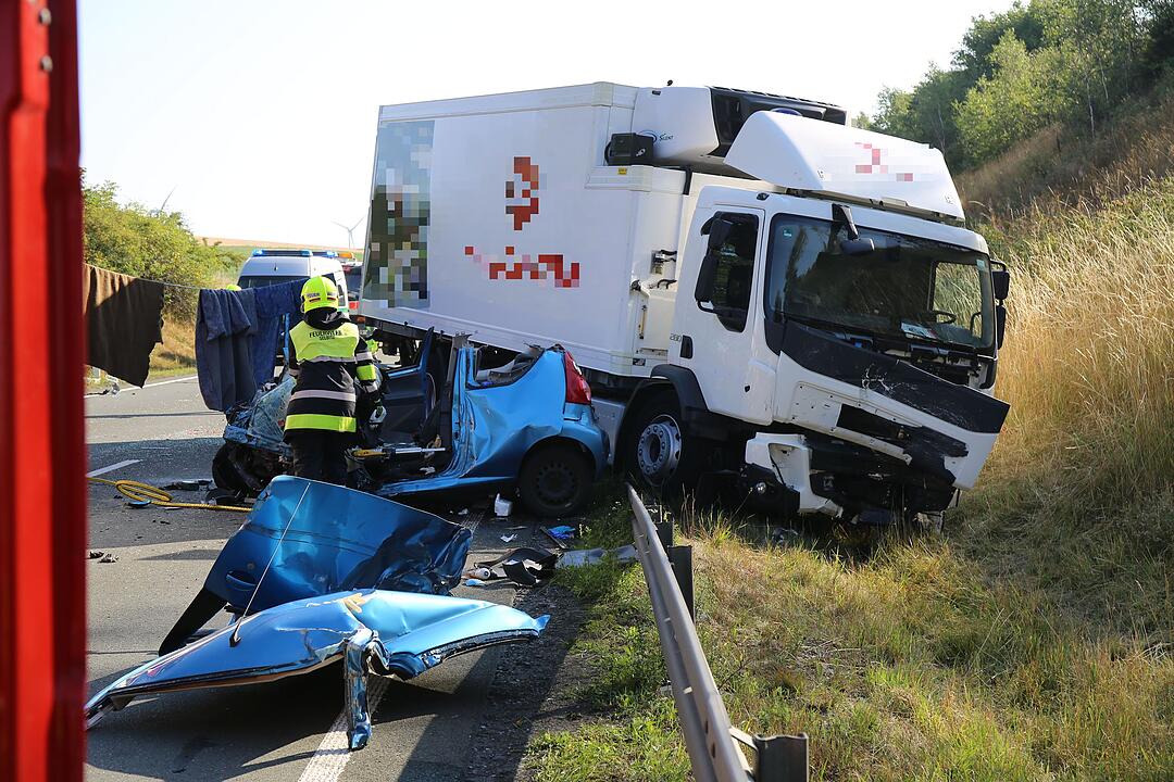 Tödlicher Unfall im Begegnungsverkehr