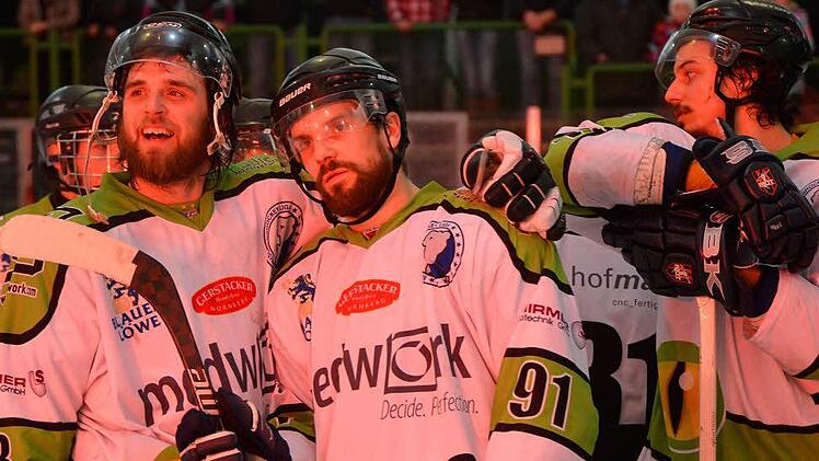 Enttäuschte Gesichter: Richard Stütz, Ales Kreuzer und Markus Babinsky (von links). Fotos: Picturedreams