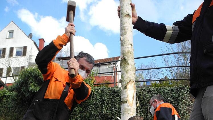 Dann kommt der Hammer zum Einsatz. Foto: ssp