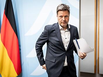 Habeck zum Steinmeier-Eklat: "Eine Ausladung Deutschlands" - Selenskyj widerspricht Vorw&uuml;rfen