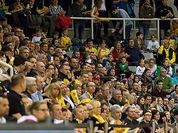 Spätestens am Sonntag platzt die HUK-Arena wieder einmal aus allen Nähten, denn ab 17 Uhr kommt es zum Frankenderby zwischen dem HSC 2000 Coburg und dem HC Erlangen. Foto: Albert Höchstädter