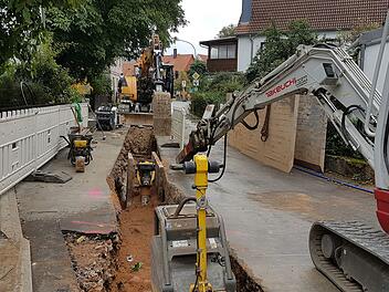 Baustelle über Baustelle: Auch in Großenhül ist die Ortsdurchfahrt gesperrt.