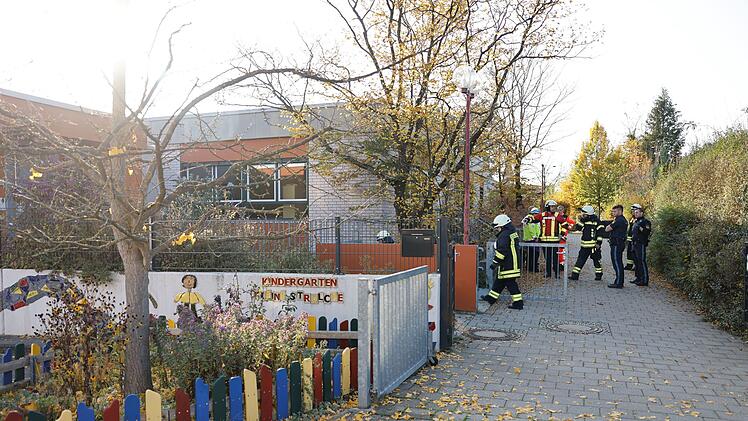 Feuerwehreinsatz in Seukendorfer Kinderkarten - Mitarbeiter bemerken Gasgeruch
