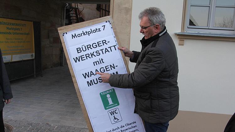 Bürgermeister Helmut Dietz sperrte die Tür zur Bürgerwerkstatt erstmals für den Bauausschuss auf.Helmut Will