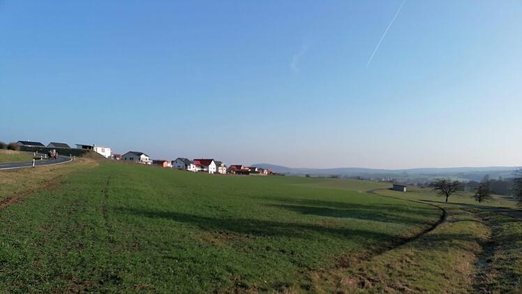 Das neue Baugebiet "Eller V" soll das vorhandene Baugebiet in südwestlicher Richtung erweitern. Foto: Wolfgang Saam