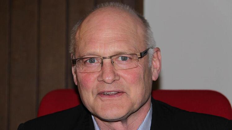 Wolfgang Borst, Bürgermeister von Hofheim, referierte über die Möglichkeiten zur Ortskernrevitalisierung.