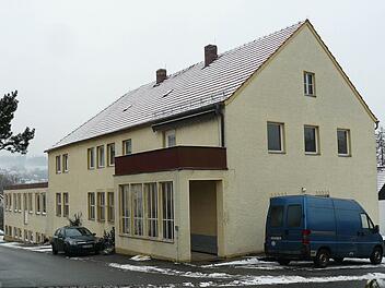 Die ehemalige Steppdeckenfabrik Traglauer soll umgebaut und erweitert werden. Foto: Klaus-Peter Wulf