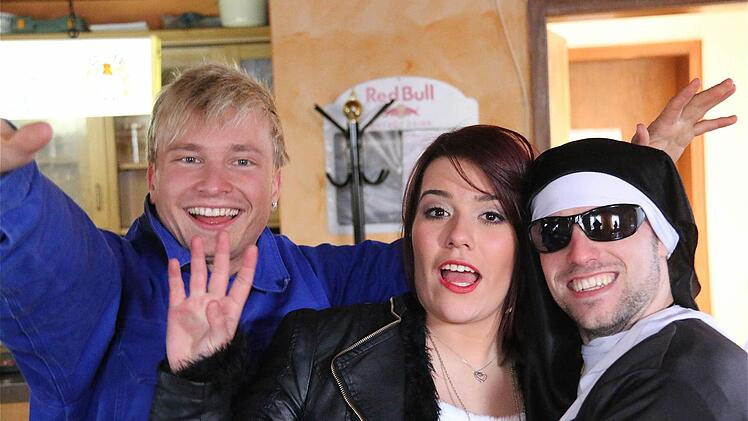 Faschingszug Schwärzelbach  Foto: Gerd Schaar