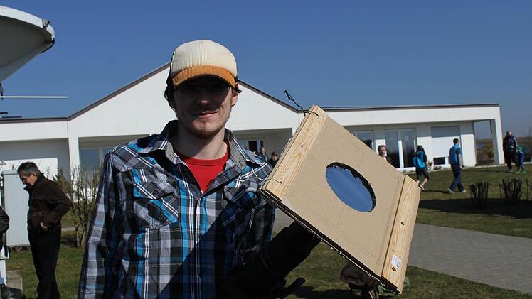 Christoph Arndt und sein selbstgebastelter Sonnenfilter