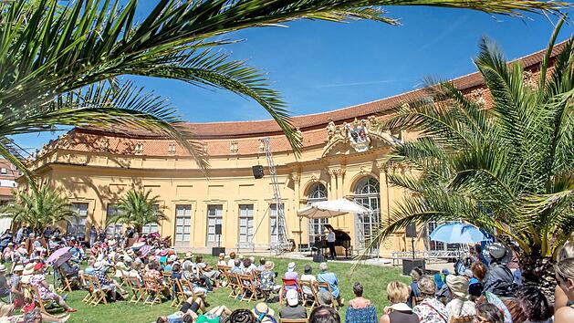 Die Orangerie bietet eine prächtige Kulisse für die Schlossgartenkonzerte. Foto: Erich Malter