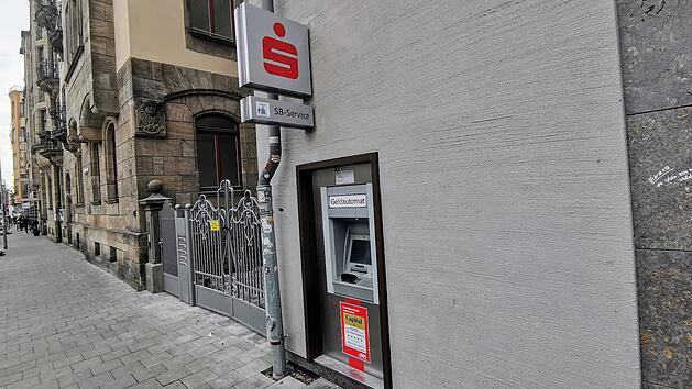 Geldautomat der Sparkasse am Bamberger ZOB