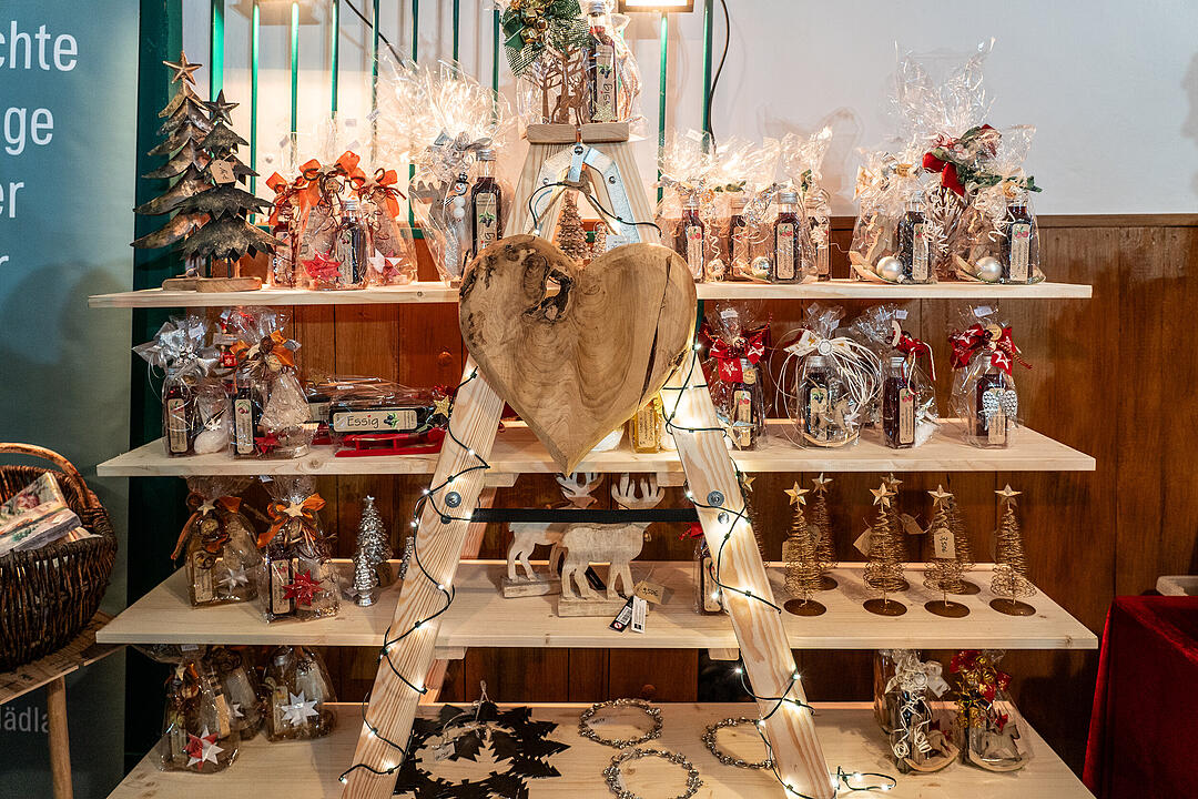 Der wunderschöne Weihnachtsmarkt ist ein Erlebnis für die ganze Familie!