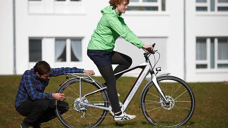 Die Sitzposition muss passen, sonst können Probleme auftreten. Foto: www.pd-f.de/Kay Tkatzik