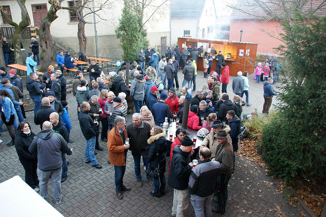 Bockbieranstich in Melkendorf: Gemeinde stellt eigenes Gebräu vor