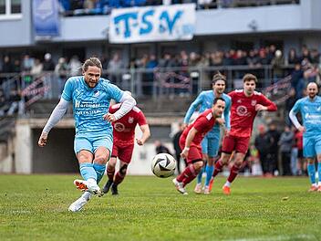 "Ebs" gegen "Lada": Daniel Geissler entscheidet Derby